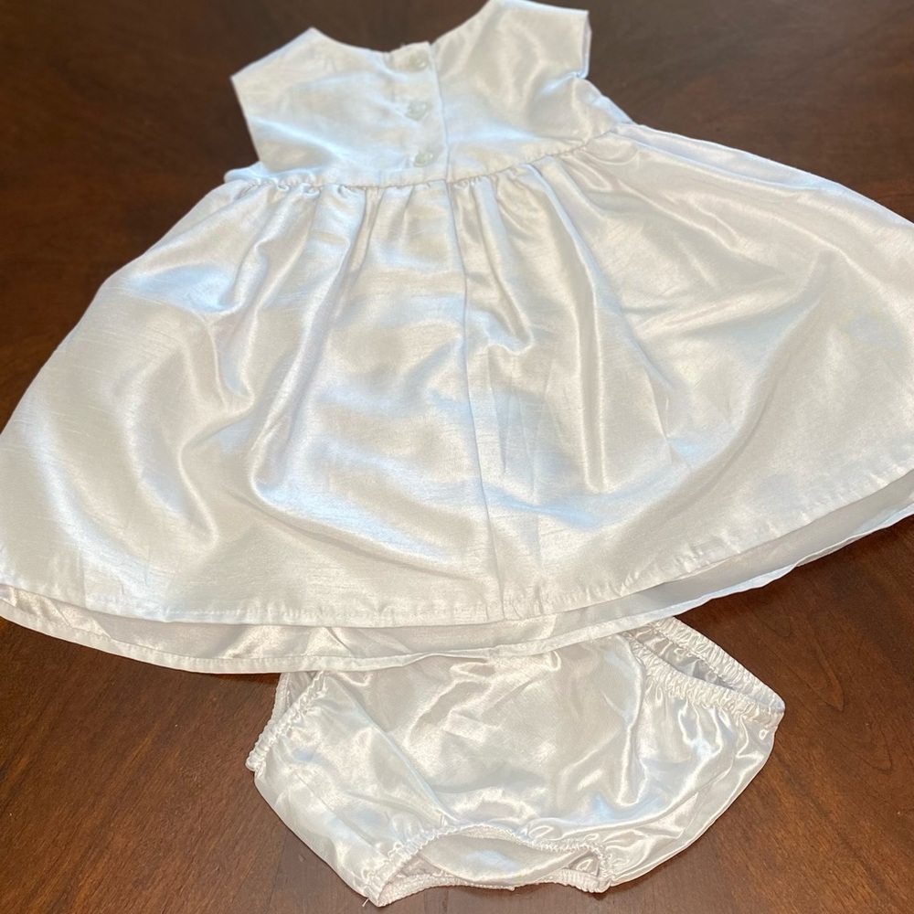 Rare Kidture Collection brand white satiny dress - Picture 3 of 5